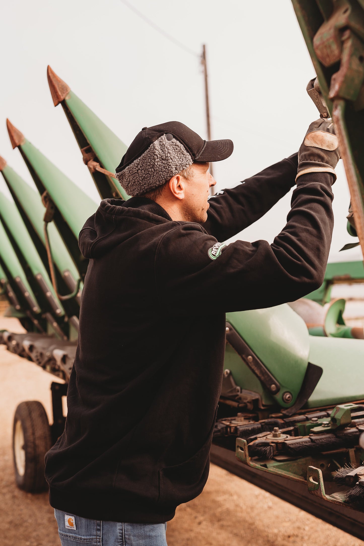 MEN'S Black Ironwood-Trapper Hat